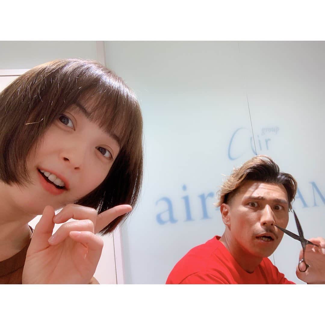 佐々木希さんのインスタグラム写真 - (佐々木希Instagram)「美容院行ったら誕生日当日の愛しの小松さんが！💓 そしてまるちゃん、いつもヘアーありがとう😊 ボブになってきました！」6月25日 13時13分 - nozomisasaki_official