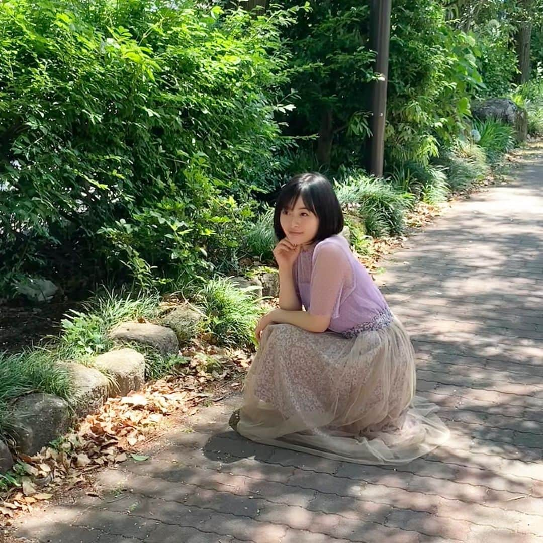 森七菜さんのインスタグラム写真 - (森七菜Instagram)「「アップトゥボーイ」発売されています🍃 #天気の子 #アップトゥボーイ #オフショット #もりなな #森七菜」6月25日 13時51分 - morinana_official