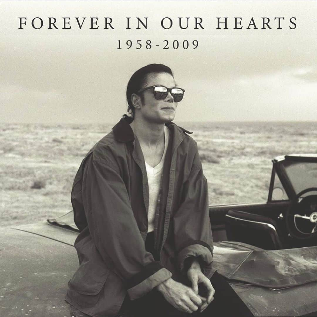 サイモン さんのインスタグラム写真 - (サイモン Instagram)「In my heart forever  king of pop」6月25日 13時56分 - simonjakops