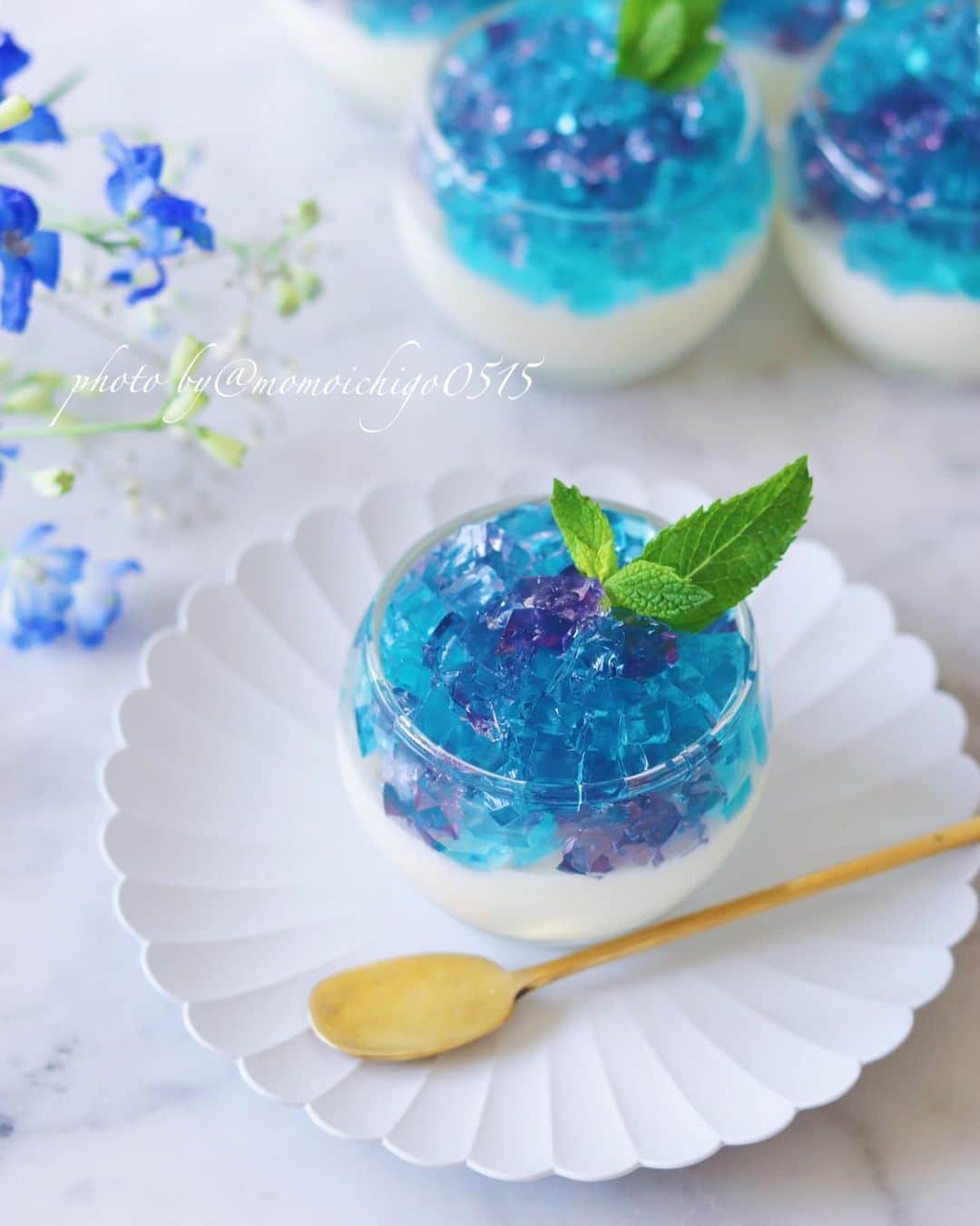 Yasuko Takesueさんのインスタグラム写真 Yasuko Takesueinstagram この間の 紫陽花スイーツ しつこく投稿 すみません 上からの写真も記録用に投稿させて下さい 紫陽花見に行きたかったけど 今年は雨不足で お花も小ぶりだったり 枯れてしまっ