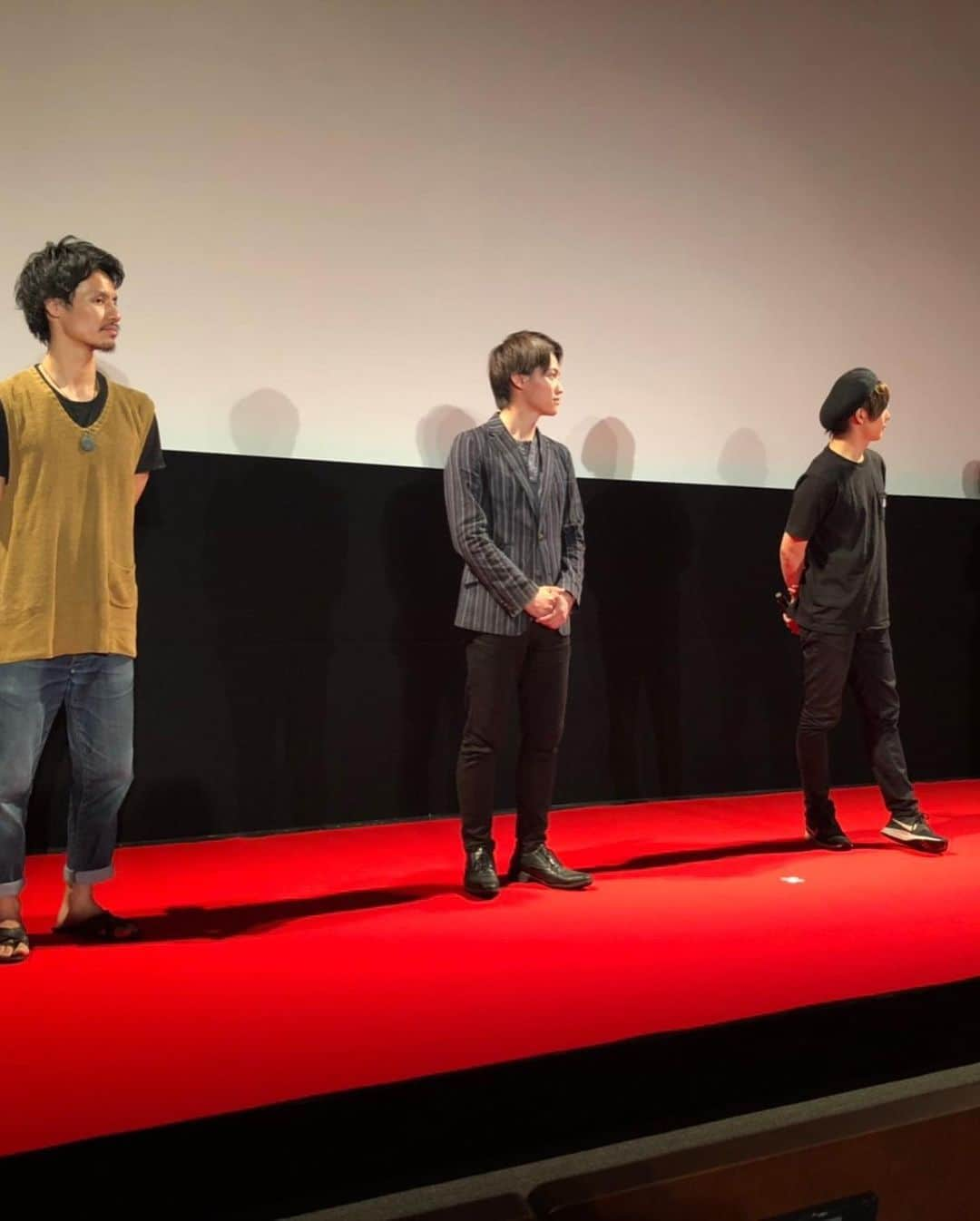 佐伯恵太さんのインスタグラム写真 - (佐伯恵太Instagram)「一昨日、昨日と新人監督映画祭に行ってきました✨ 映画『ふたりの空』が中編部門にノミネートされ、上映と舞台挨拶に参加させていただきました。また、人生初のレッドカーペットも歩かせていただきました。  改めて、本当に素敵な作品だなぁと。これからもこの作品がたくさんの方に届けられるよう、携わった人間の一人として、できる限りの発信を続けてまいります！ #新人監督映画祭 #映画祭 #ふたりの空 #あしきた映画 #映画 #俳優」6月25日 14時05分 - keita_saiki