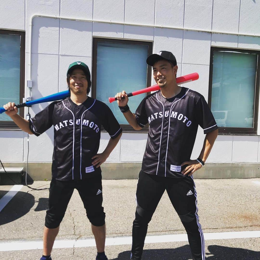 片山真人さんのインスタグラム写真 - (片山真人Instagram)「【ガチャスタグラム 告知編】  MLBの世界へ、ようこそ⚾️✨ 両巨頭の共演はオールスター以来か⁉︎😎 ※ニッチロー'さんコラボグッズ、今週新発売☆☆☆ #松本山雅FC #yamaga #ニッチロー' #ガチャ #片山真人 #gacha #今井昌太 #今週新発売 #大リーグ #MLB #野球 #ベースボール #matsumoto baseball classic #コラボ」6月25日 14時59分 - gachastagram.11