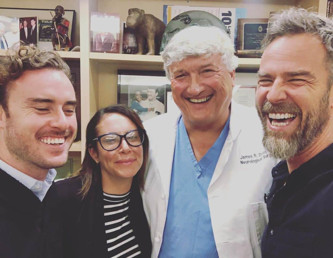 JR・ボーンのインスタグラム：「Its not just laughter that can be healing. It’s living life with awareness. Reading @jamesrdotymd  Into The Magic Shop set us on a course. Gathering momentum and inspiration to go even further and authentically understanding COMPASSION is a key that’s big enough for us all to put our fingerprints on.  #compassion #love」
