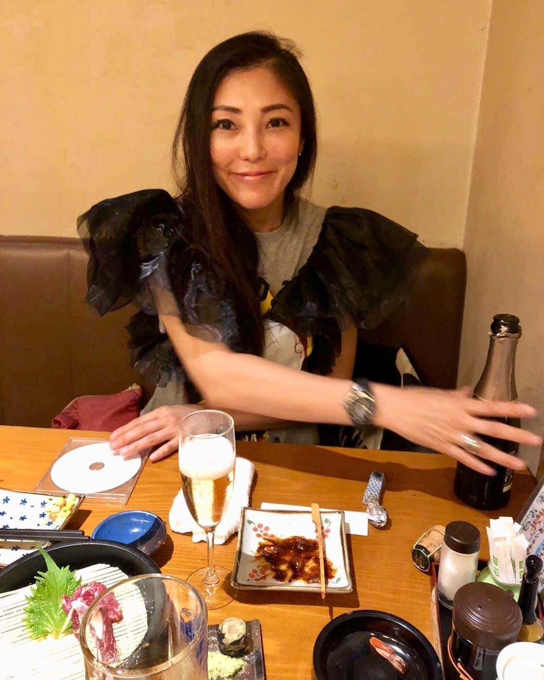 福山理子さんのインスタグラム写真 - (福山理子Instagram)「携帯ご飯 #すしざんまい #羽田空港ランチ #浅草魚菜 #正ちゃん #ヘルシーお弁当」6月26日 1時56分 - rikofukuyama