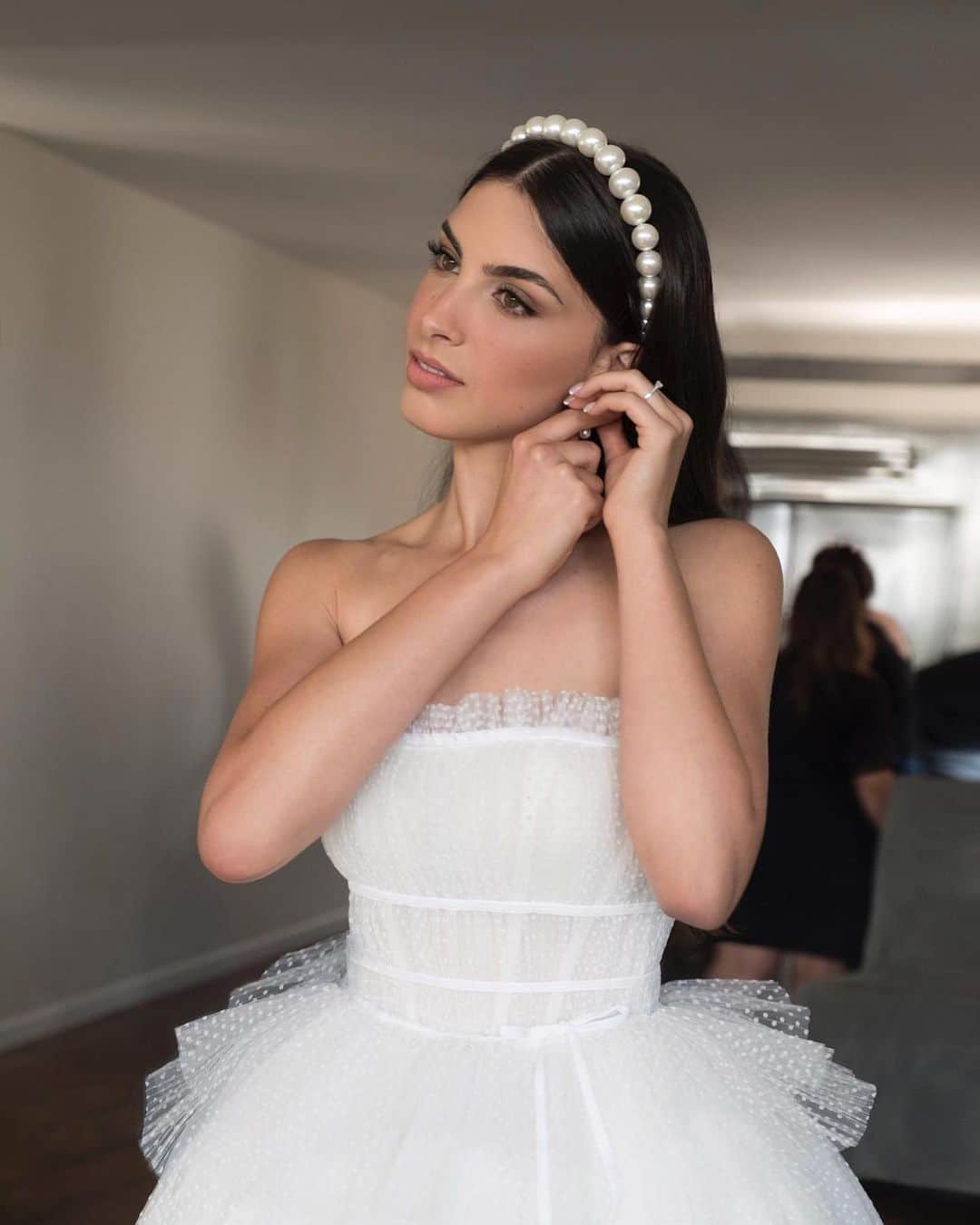 Galia Lahavさんのインスタグラム写真 - (Galia LahavInstagram)「Pure Perfection | Our beautiful #GLBride @rachelihd looking like a fairytale princess in our #Daffodil gown #GLCouture  Makeup&photo @naorappel  Hair @zivamsalem_official  Dress @galialahav  Hairpiece @kerenwolf  @penthousetlv.co.il」6月26日 0時53分 - galialahav