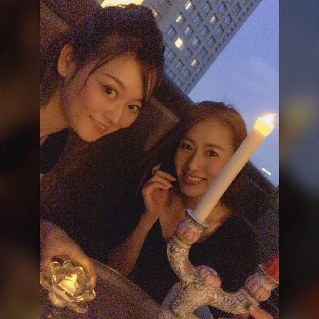 守永真彩さんのインスタグラム写真 - (守永真彩Instagram)「. . 先日、ありちゃん家 ( @arisan.jp )で ホームパーティしました🍳️✨ . 夕方はベランダでお茶したり☕️ りせちゃん来てからはお部屋でパーティしたり☺️️✨ . . 楽しすぎた💓💓 女子会最高😍 . . #女子会 #お友達 #ホームパーティ #ベランダでロウソクつけたら #風強すぎて即消えたので #電気のロウソクで雰囲気つくり #それもまた楽しかった #りせちゃんはじめまして #フルート奏者 #元気いっぱいで可愛いすぎた #幸せオーラいっぱい #おすそ分けしてもらいました #😍❤️」6月26日 0時54分 - maayamorinaga