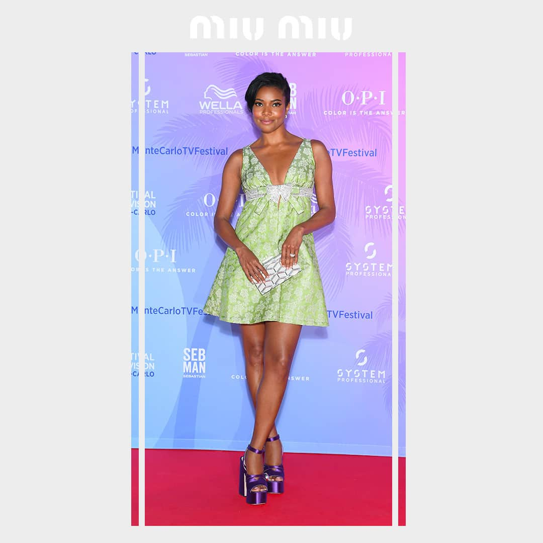 Miu Miuさんのインスタグラム写真 - (Miu MiuInstagram)「#GabrielleUnion wore a #MiuMiu jacquard duchesse cocktail dress embellished with Swarovski crystals detail while attending the 59th Monte Carlo TV Festival: TV Series Party in Monte Carlo, Monaco.  #MiuMiuCelebrities」6月26日 0時56分 - miumiu