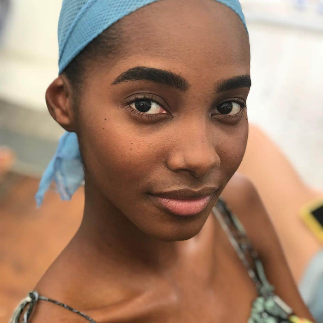 M•A•C Cosmetics Franceさんのインスタグラム写真 - (M•A•C Cosmetics FranceInstagram)「M·A·C - BACKSTAGES AVEC @jacquemus ✨ Effet "Sunkissed" pour le défilé @jacquemus réalisé par nos makeups artists ! On est fan de ce makeup naturel d'été, et vous ? 🙌 Crédit photo : @liubingbing7 @ tamiwilliamsofficial @ningjinyi @Keenancgyamfi #maccosmetics #maccosmeticsfrance #jacquemus #macbackstages #backstages #defilé」6月26日 1時27分 - maccosmeticsfrance