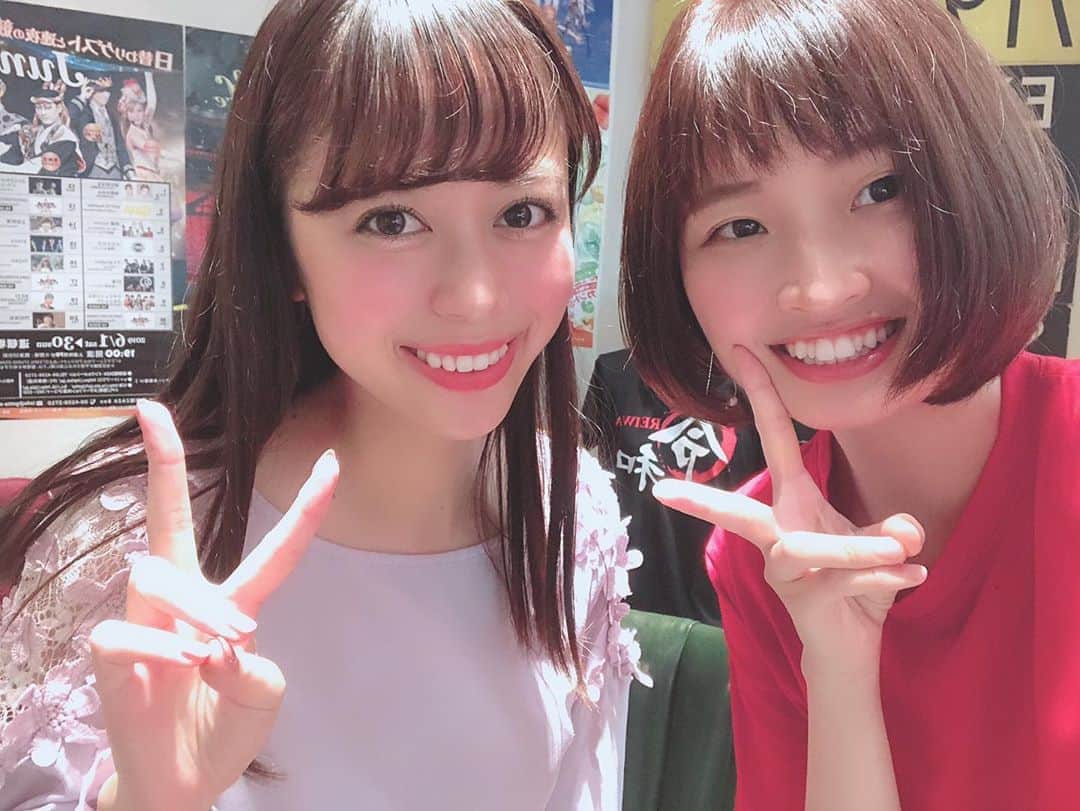 のインスタグラム：「#くにスポ dayでした💕 昨日の特番の緊張感とは違って、リラックスしながらケタケタ笑って凄く楽しい回となりました🎶 いつも以上にたくさんの方が観覧に来てくださって、びっくりしたぁ😳ありがとうございます💓 . みずほりんが撮ってくれたアプリがなんだか凄いぎゅんぎゅん(笑)カラコンしてるみたい😂 . 次回は、7月9日(火)15時~ よろしくお願いします☺️☺️🎶 . #國嶋絢香のスポーツっていいね」