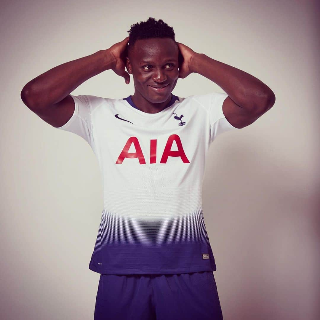 トッテナム・ホットスパーFCさんのインスタグラム写真 - (トッテナム・ホットスパーFCInstagram)「🎂 Happy birthday, @victorwanyama! 🎉 #COYS」6月25日 17時32分 - spursofficial