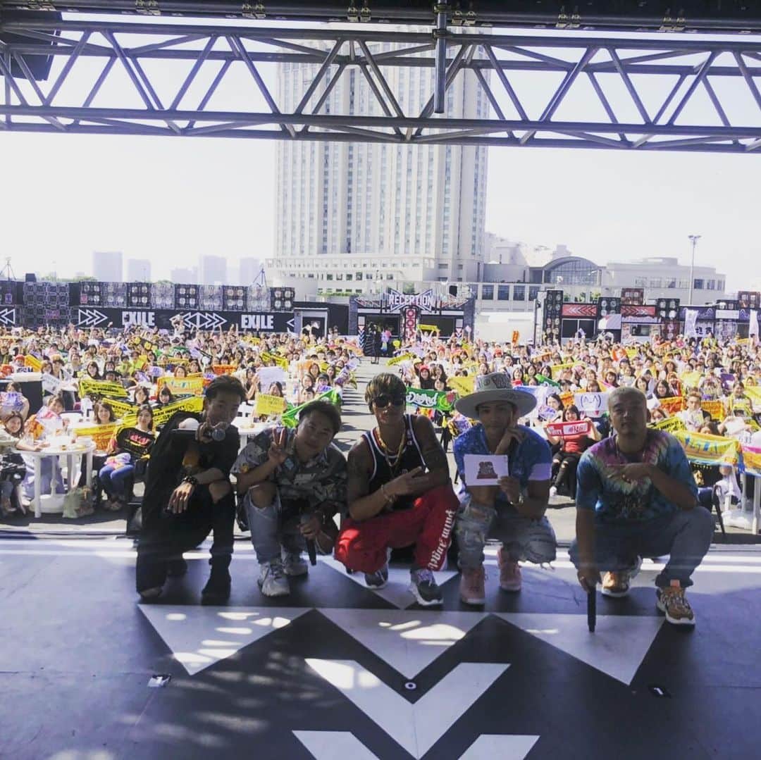 DOBERMAN INFINITYのインスタグラム：「#居酒屋えぐざいる 10th ANNIVERSARY LDHオフィシャルファンクラブ会員限定プレオープンイベント終了‼️ #D6 を始めとしたFC会員の皆さんとのイベントということでいつも以上にゆる〜い感じでやらせてもらいました😁 お越し頂いた皆さんありがとうございました✨ ベストアルバム #5IVE も是非チェックして下さい‼️」
