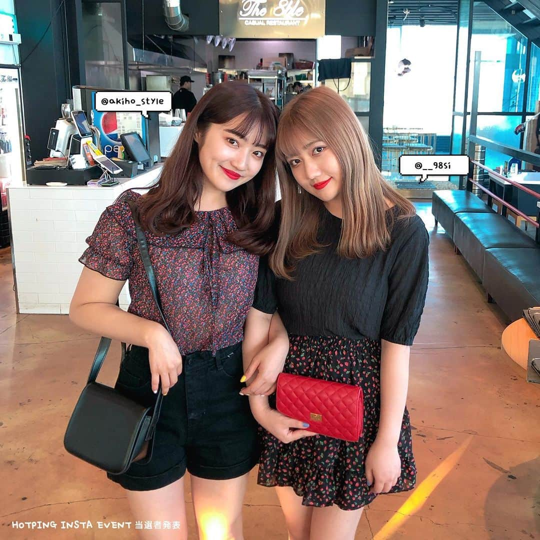 HOTPING公式アカウントさんのインスタグラム写真 - (HOTPING公式アカウントInstagram)「🏖️HOTPINGIRLS in BUSAN SPECIAL EVENT 当選者発表🏖️ - 皆さん🎶こんにちはHOTPINGです😊今回のイベントもたくさんのご参加ありがとうございました🙇🏻‍♀️ - 優秀HOTPINGIRLSのりなちゃん&みーなちゃん姉妹が着用した✨HOTPINGのお洋服👚でお友達や家族同士でぜひ双子コーデを楽しんでみてくださいね👩‍❤️‍👩 - それでは早速、今回のイベントの当選者の方を発表します🧐 - 👯‍♀️ @akiho_style 様 👯‍♀️ @__98si 様 - ご当選おめでとうございます🎉当選された2名の方には✌🏻今見ている画像の中の双子コーデ👩‍❤️‍👩 ("ラッフルフラワーオフショルブラウス"×"ウエストゴムロールアップショートパンツ"＆"ハーフスリーブリンクルブラウス"×"フラワーフリルミニスカート") をSETでプレゼントしちゃいます🎁 - 当選者の方々にはDMを送らせていただきますので、返信よろしくお願いします💁🏻‍♀️💕 - それでは、これからのHOTPINGIRLSの活躍もお楽しみに✨✨ #hotpingirls #hotpingガールズ #韓国 #プサン #インスタイベント #双子コーデ」6月25日 18時03分 - hotping_japan