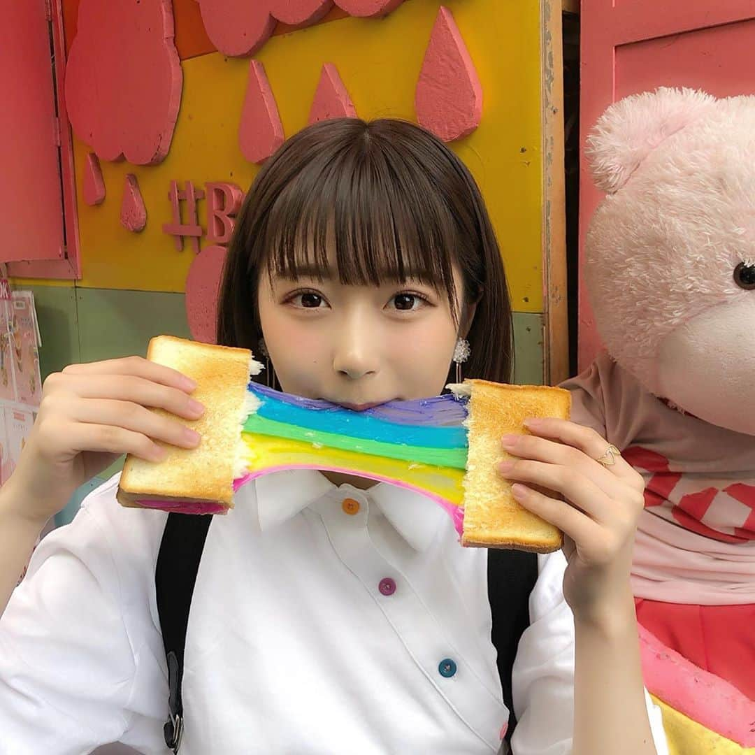 山本優菜さんのインスタグラム写真 - (山本優菜Instagram)「なんか目が腫れてる😣 ・ ・ なえしんと食べたいってなって連れてってくれたレインボートースト！！ 1年前くらいからずっと食べたくて、やっと食べれたww なんだかんだ食べたことなかったんだ～。 チーズトースト好きだから美味しかった( ᷇ᵕ ᷆ ) ・ ・ #原宿 #レインボートースト #ケーレックス」6月25日 18時12分 - yamamoto__yuna