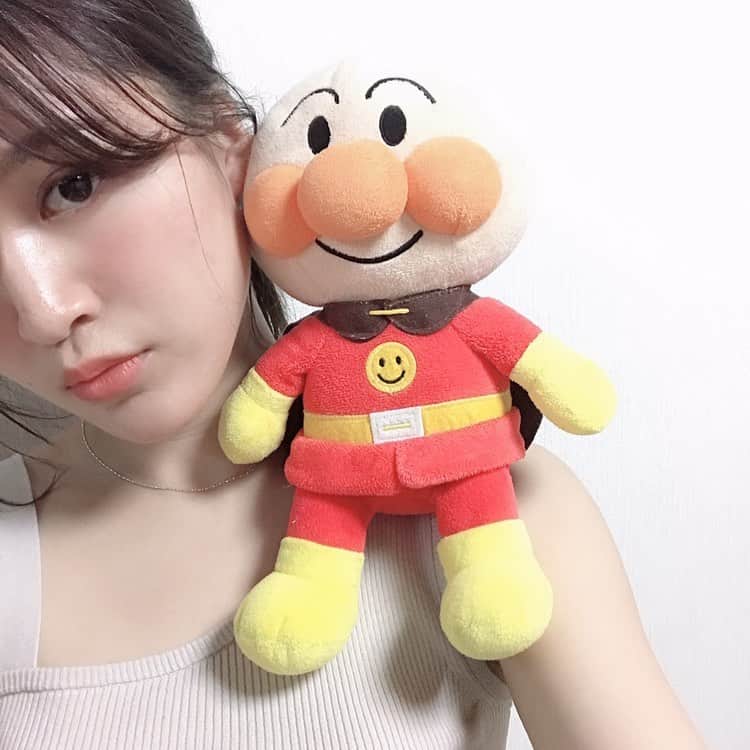 後藤夕貴のインスタグラム：「ㅤ 友達がどんどん母親になっていく中、 私は子どもとの接し方を覚え アンパンマンと遊べるようになる。。 #底なしの精神年齢 #愛と勇気だけが友達さ」