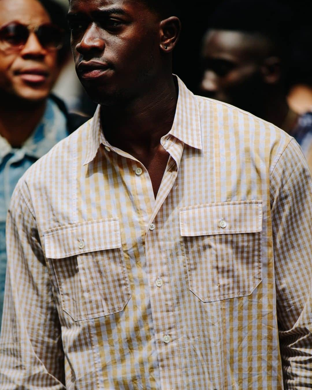 JWアンダーソンさんのインスタグラム写真 - (JWアンダーソンInstagram)「Captured in the streets of Paris, June 2019, @DamsonIdris wearing JW Anderson Photography by @AKS」6月25日 18時46分 - jw_anderson