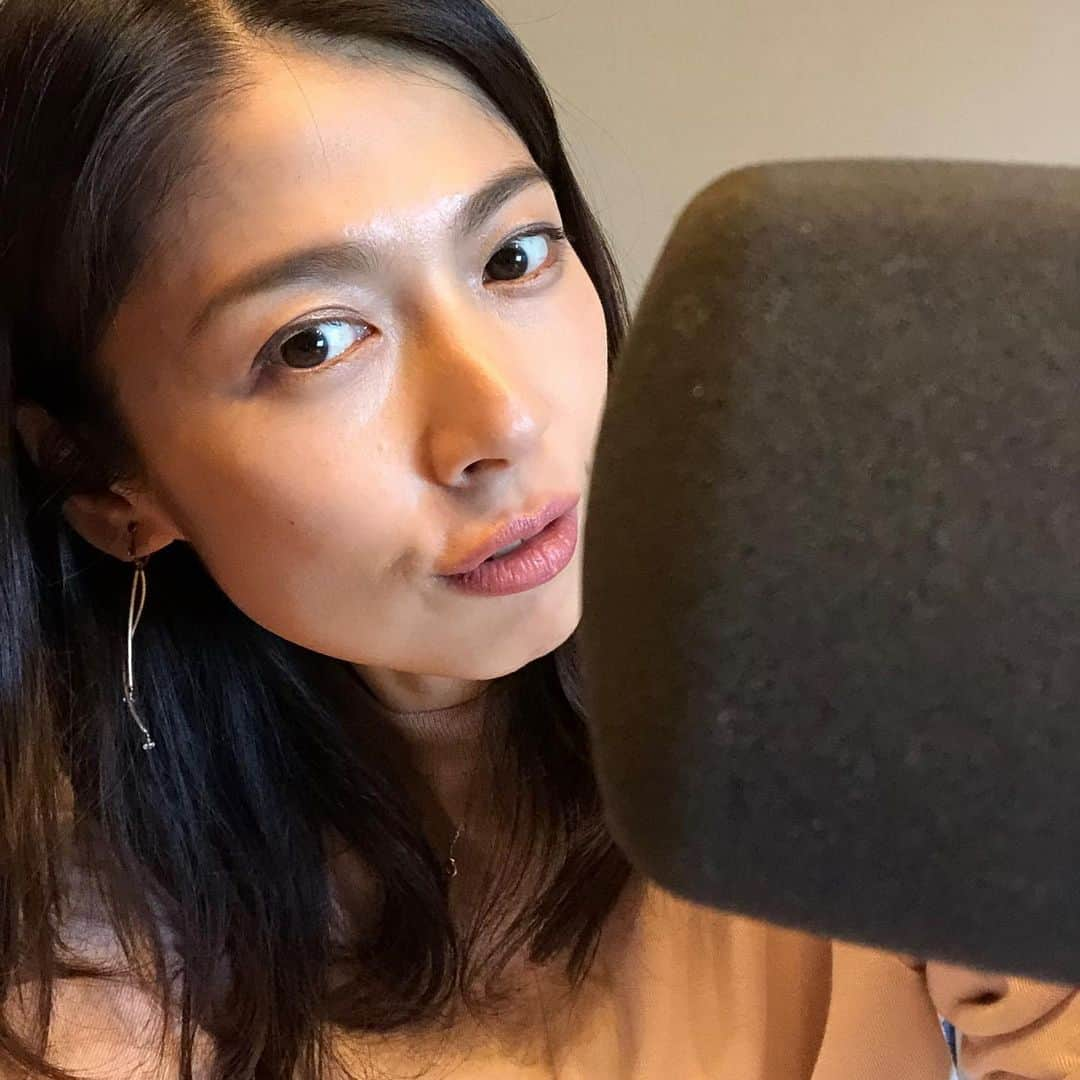 純名里沙さんのインスタグラム写真 - (純名里沙Instagram)「今日は打ち合わせの後に、東京FMにてレギュラー番組『ジブラルタ生命 Heart to Heart 〜ありがとう、先生！』の収録デシタ！ ・ 今日も楽しく、あっという間に終了❣️（笑）スタッフの皆さま、ご投稿くださった全国の皆さま、ありがとうございました😊😊✨ ・ 暑くなったり、寒くなったり忙しいですが、しっかり食べて、しっかり寝て！乗り切りましょ^ - ^🍀 ・ 『ありがとう、先生！』は、毎週月・水・金の、7:19〜オンエアー✨です‼︎ 素敵な１日の始まりに、是非お聴きくださいませ🍀✨ ・ #純名里沙 #risajunna  #東京fm #tfm #ありがとう先生 #聴いてね #❤️」6月25日 19時03分 - risajunna3158