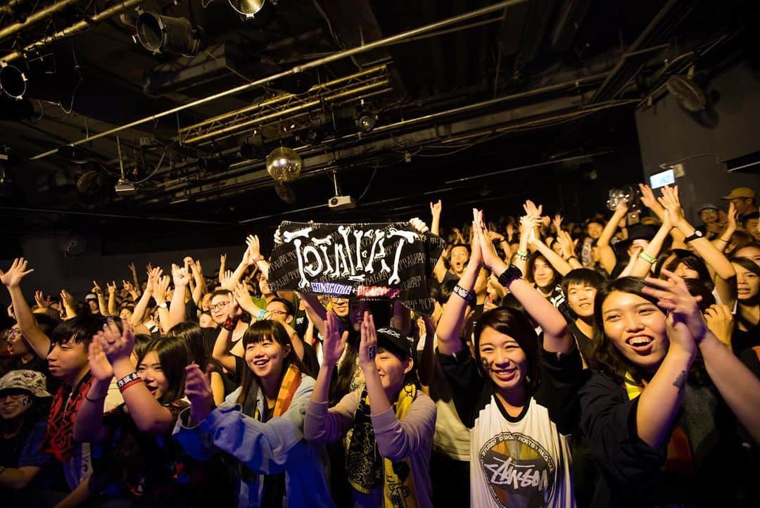 Bunta さんのインスタグラム写真 - (Bunta Instagram)「台灣TOUR🥁♨️🥁 #totalfat #taiwan #drums #drumforhappy」6月25日 19時36分 - buntatf