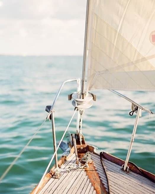 のインスタグラム：「Set sail! The summer sales at Jamin Puech start tomorrow. #jaminpuech #sales #vitaminsea」