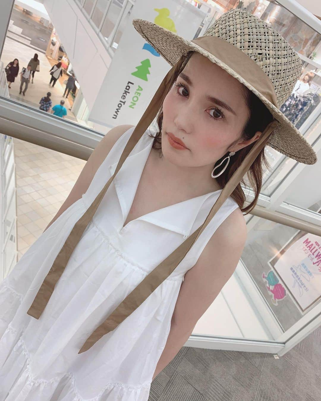 平野ノラさんのインスタグラム写真 - (平野ノラInstagram)「くみっきーちゃんがコーデしてくれたゾ👒👒👒 少女のように本日のヒルナンデス  #ヒルナンデス #コーデバトル #くみっきー ちゃんの #コーデ #少女 #二の腕必至に隠す #ぼうしギリ #ありがとうございました #平野ノラ #okバブリー」6月25日 20時19分 - noranoranora1988