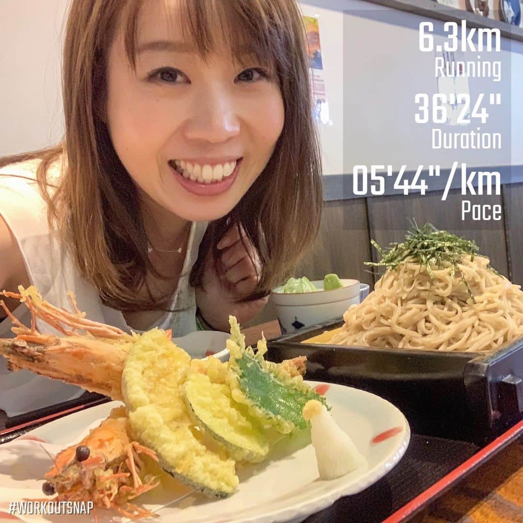 中橋舞さんのインスタグラム写真 - (中橋舞Instagram)「. 長野県松本市で食べた信州そば💖 あー、また食べたい🤤お蕎麦って日本人でよかったって思えちゃう🤤💕 . . 何のために走っているのか？ 速くなるため？ 自分磨きのため？ いいえ、美味しいものを美味しく食べるため！！ . . 1日に食べられるご飯の回数は3食か頑張って4食が限界(おなかいっぱいになっちゃう) 90歳まで生きたとしてもあと何回ご飯を食べるのだろう🤔 (算数苦手やから計算もしないけど.食べる回数は限られる) . . だからこそ外で食べるご飯も、自分で作るご飯も美味しいものをなるべく食べたい💖 コンビニやインスタント、レトルト、ジャンクフードも食べるけど、"生きてるー！！"からこそ美味しいものを食べたいね♪ . . #まいrun #松本出張 #ランニング #ランニング女子 #信州そば  #食べるために走る #走るために食べる」6月25日 20時06分 - mai_nakahashi