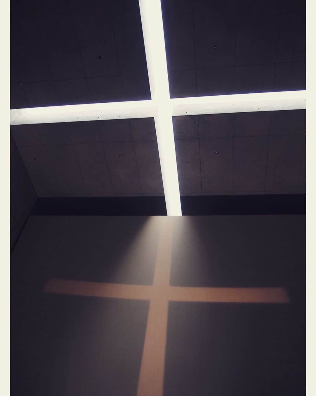 森下紀子さんのインスタグラム写真 - (森下紀子Instagram)「. どこを撮ってもフォトジェニック！ . #海の教会 #淡路夢舞台 #安藤忠雄建築  #awaji」6月25日 20時22分 - noriko_morishita_