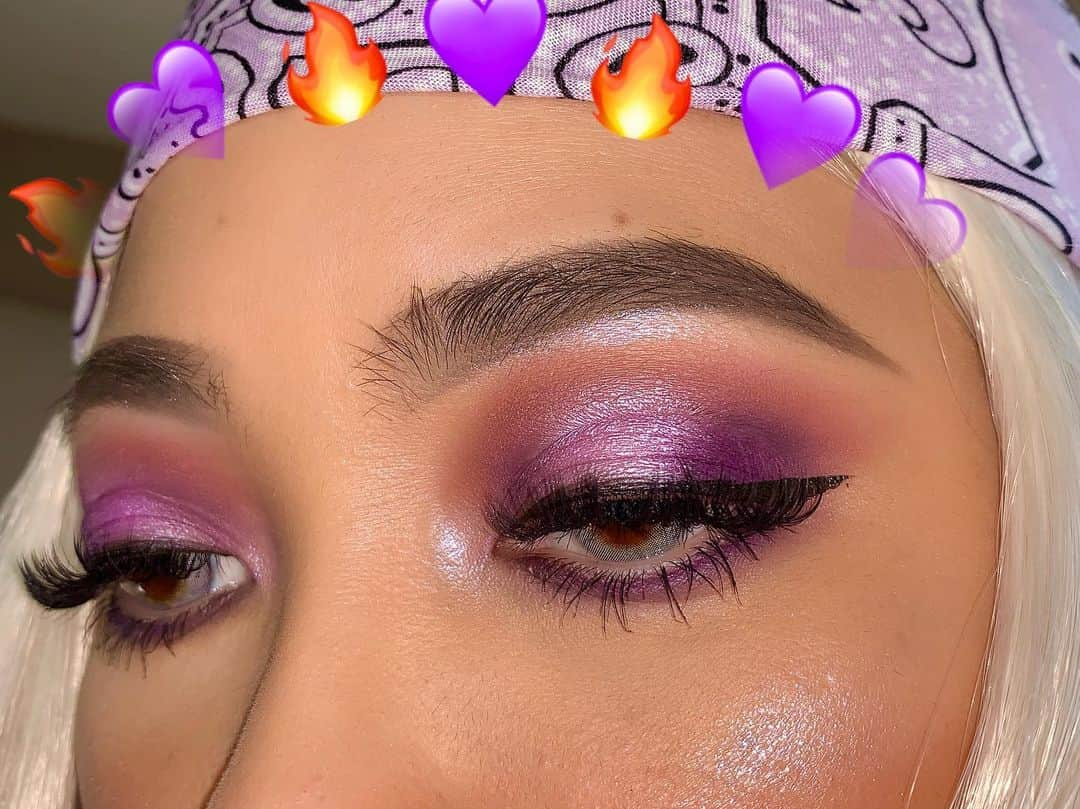 Aiさんのインスタグラム写真 - (AiInstagram)「💜 #purplemakeup 🔥 💜 #beautybay #kyliecosmetics #nyxcosmetics #makeuptutorial #glammakeuplook 🧡」6月25日 20時27分 - ai_tinker_b