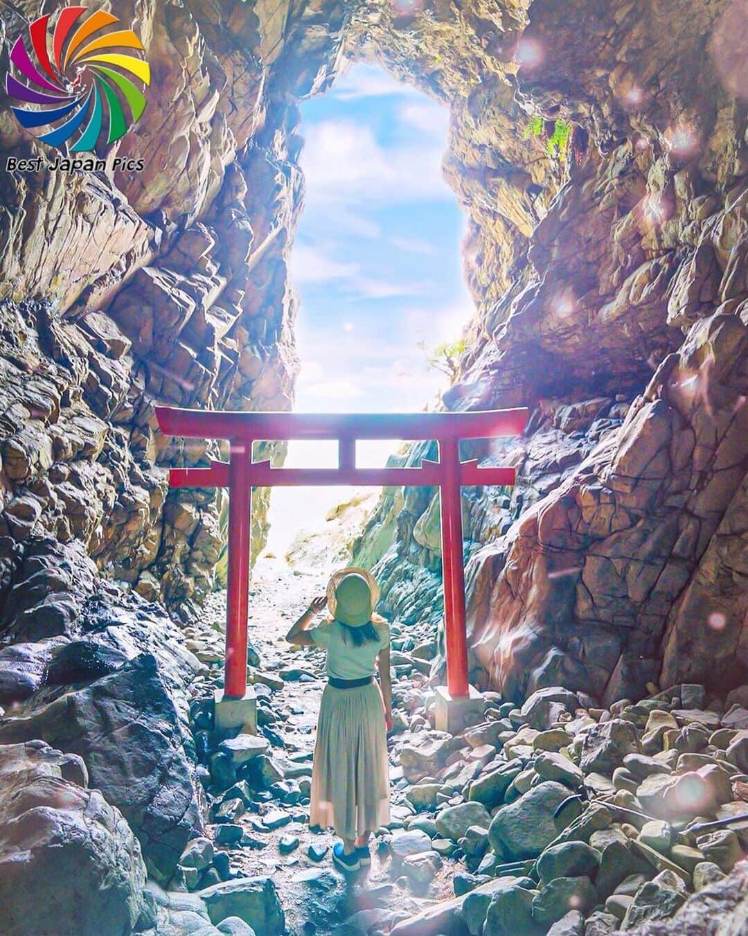 Follow & use #bestjapanpicsさんのインスタグラム写真 - (Follow & use #bestjapanpicsInstagram)「👑TODAY'S bestjapanpics👑 . 🎌 CONGRATS to @mai_7100  日本で撮られた素敵なお写真へのタグ付けありがとうございます🗻✨ . 📷 chosen by @yy.o_o (Mod) FOUNDER: @quelmarietto  LOCALITY:#宮崎県 CATEGORY: #鳥居 . . •follow us @bestjapanpics_ . •use #bestjapanpics . 撮影地の都道府県をキャプション・コメントタグ・ジオタグのいずれかに入れて下さい。 . @bestjapanpics_ では、日本で撮られた素敵なお写真へのタグ付けをお待ちしています✨ . Select the amazing photos every day. ダグ付けをして頂いた中から、毎日素晴らしい写真を選出させていただきます👑 . We'd appreciate a : • REPOST or SCREEN 📷 . 🎌support community🎌 @factory_shotz 工場の写真. follow & tag : factory_shotz. . @setouchi_gram 瀬戸内の魅力を. . Group is . @bestpics_community . @bestworldpics__ . . THANKS A LOT‼😊🏆👏 . #JAPAN #日本 #風景 #夕焼け #夜景 #海 #自然 #モノクロ #ポートレート . #art_of_japan_ #as_archive #daily_photo_jpn #icu_japan #jp_gallery #kids_japan #phos_japan #picture_to_keep #ray_moment #s_shot #けしからん風景」6月25日 20時47分 - bestjapanpics_