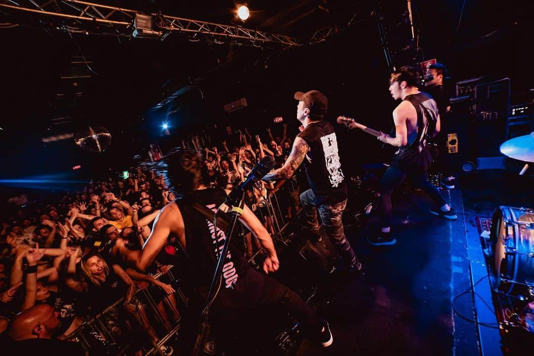 Crystal Lakeさんのインスタグラム写真 - (Crystal LakeInstagram)「Thank you Milan last night 🇮🇹 We’ve got great response from you guys. We’ll be back really soon Milan!  Hey Salzburg, Austria 🇦🇹 Are you ready tonight?  Photo: @johngyllhamn  #CrystalLake #Helix #WorldTour2019」6月25日 20時53分 - crystallake777