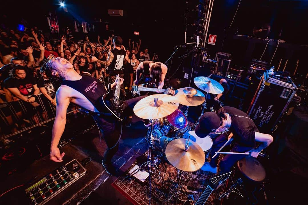 Crystal Lakeさんのインスタグラム写真 - (Crystal LakeInstagram)「Thank you Milan last night 🇮🇹 We’ve got great response from you guys. We’ll be back really soon Milan!  Hey Salzburg, Austria 🇦🇹 Are you ready tonight?  Photo: @johngyllhamn  #CrystalLake #Helix #WorldTour2019」6月25日 20時53分 - crystallake777