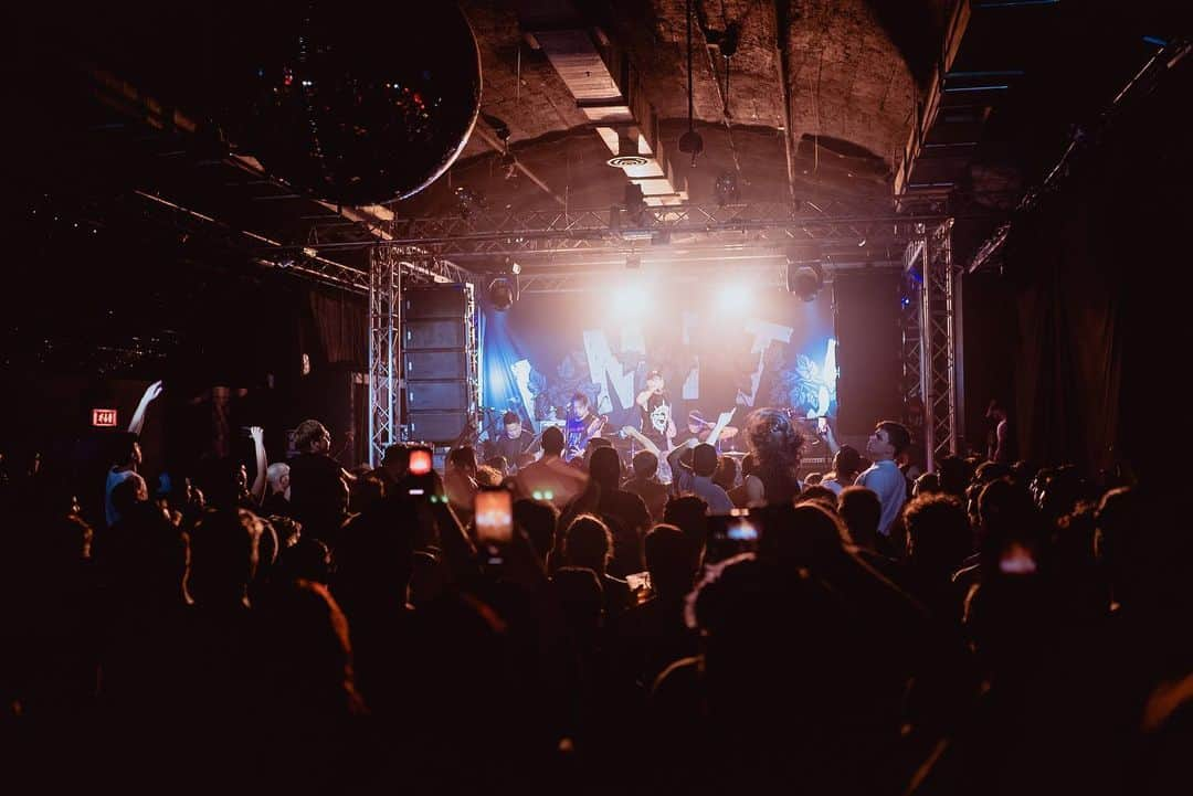 Crystal Lakeさんのインスタグラム写真 - (Crystal LakeInstagram)「Thank you Milan last night 🇮🇹 We’ve got great response from you guys. We’ll be back really soon Milan!  Hey Salzburg, Austria 🇦🇹 Are you ready tonight?  Photo: @johngyllhamn  #CrystalLake #Helix #WorldTour2019」6月25日 20時53分 - crystallake777