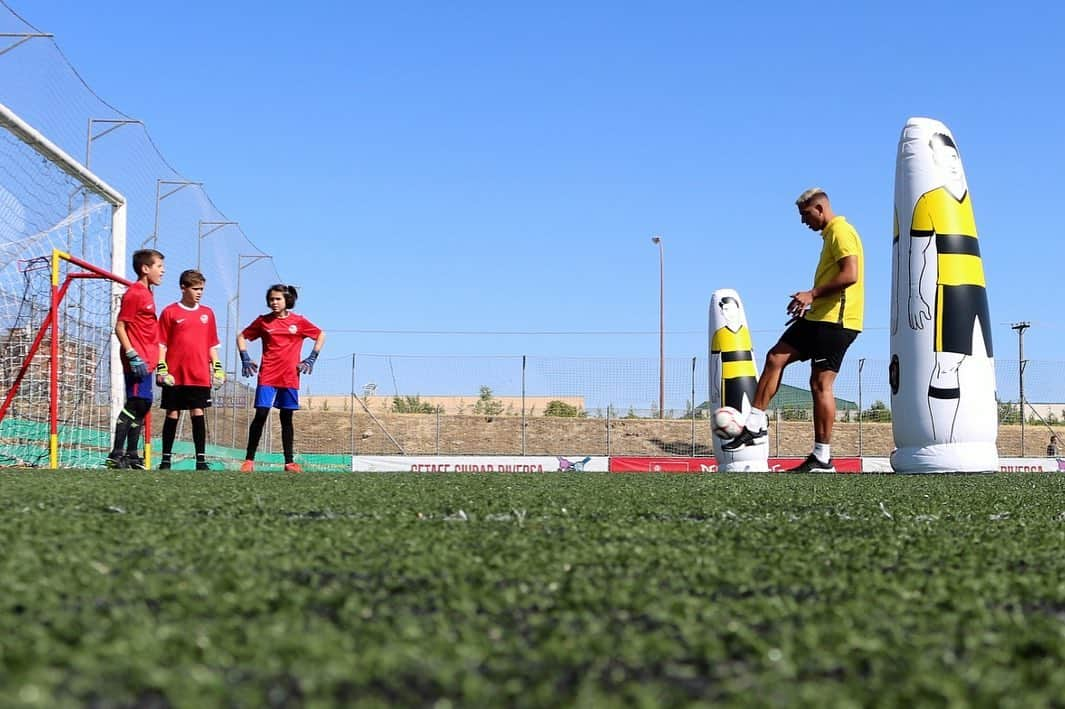 ジョエル・ロブレスさんのインスタグラム写真 - (ジョエル・ロブレスInstagram)「. ⚽️ GETAFE SPORT ⚽️ . Únete a nuestro nuevo proyecto!!! @getafesport . . 💻 getafesport.com . #comienzaunsueño #getafesport #sportgetafe #formacion #ilusion #trabajo #nike #joelrobles #getafe」6月25日 20時57分 - joelrb1