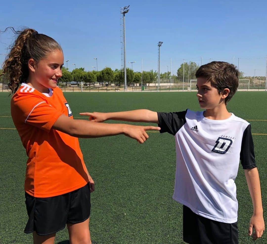 ダニエル・パレホのインスタグラム：「Mañana es el último día para inscribirse en el @campusparejo!!! Hay que darse prisa, que ya no queda nada para que empiece... Si aún no te has apuntado ⬇️⬇️⬇️⬇️⬇️ campusdaniparejo.com」