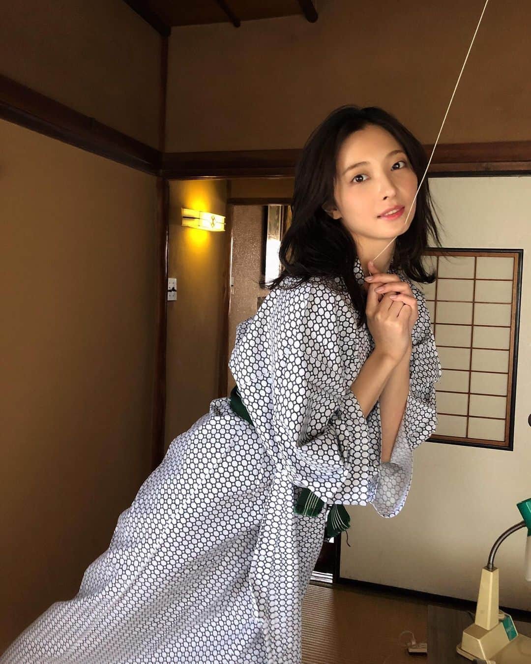 大石絵理のインスタグラム：「雑誌 BRODY発売しています💜みてね🥰 浴衣着たいなぁ💕」