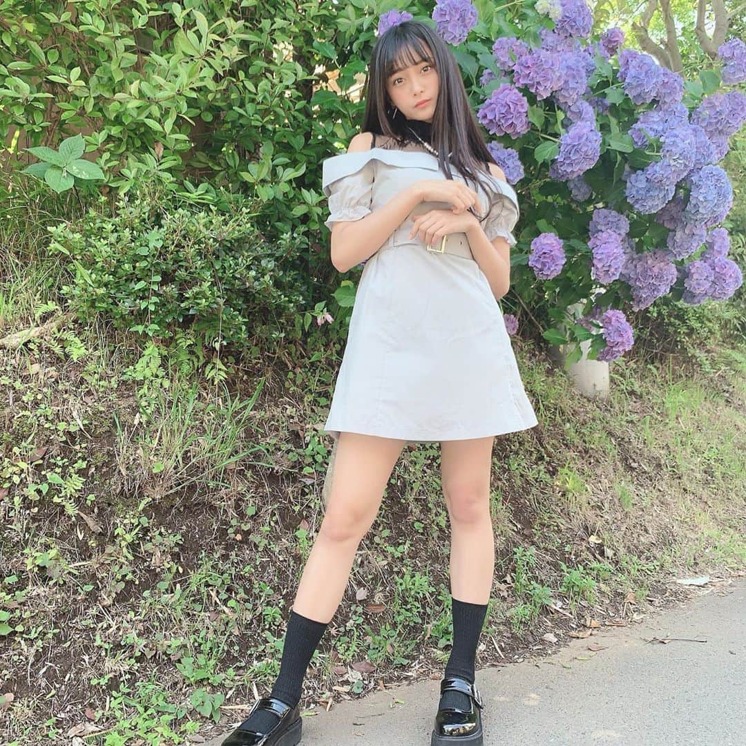 小山リーナさんのインスタグラム写真 - (小山リーナInstagram)「あじさい咲いてた💜 ・ ・ #私服 #ワンピース #梅雨 #紫陽花 #あじさい #高校生 #16歳 #アイドル #ankrouge #bubblestokyo #idol #jk #followme #photo #ootd #cute #flower #fashion」6月25日 21時24分 - rina_koyama_box