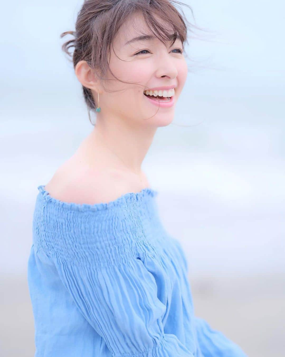 森木美和さんのインスタグラム写真 - (森木美和Instagram)「海🏖﻿ ﻿ 夏😎✨ ﻿ ﻿ ﻿ #撮影#作品撮り#オフショルダー # #海#海コーデ #ファッション#zara#shooting #model﻿#モデル﻿ #fashionl#photo#photography#portrait#ポートレート#smile ﻿ ﻿﻿﻿ ﻿」6月25日 21時25分 - miwamoriki