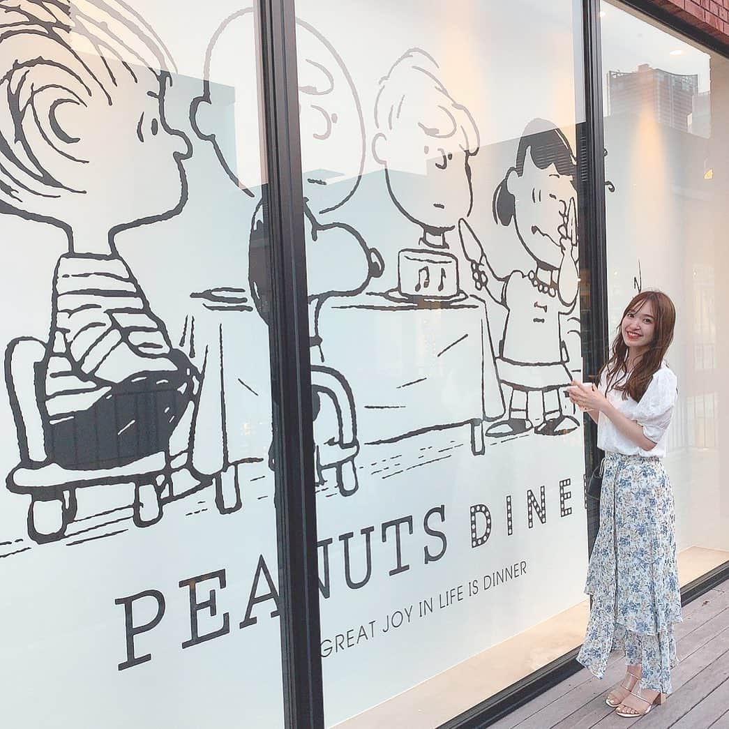 あかねぴさんのインスタグラム写真 - (あかねぴInstagram)「.﻿ ﻿ PEANUTS DINER 🐶💕﻿ ﻿ 今回はお腹いっぱいだったから﻿ ごはんは食べなかったけど﻿ グッズも売っててお買い物した♡﻿ ﻿ マリン&ウォーク﻿ おしゃれなお店いっぱいだった！🐠﻿ ﻿ #peanutsdiner #ootd #photo #me #yokohama #marineandwalk #code #スヌーピー #ピーナッツダイナー」6月25日 21時25分 - akanepi0426