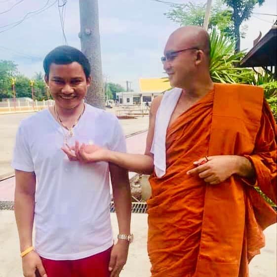 トニー・ジャーのインスタグラム：「Much Respect master monk Luang Pho Chamnan  and Luang Pho Thong khum from Wat Chin Wararam Worawiharn Bang Khayaeng Mueang Pathum Thani Pathum Thani.」