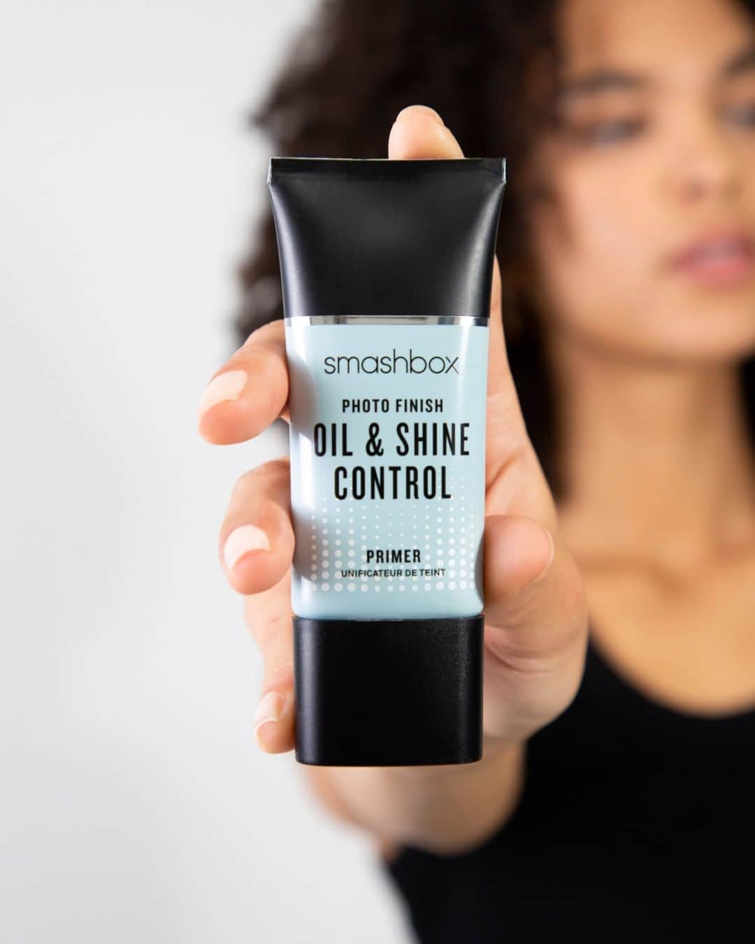 Smashboxのインスタグラム：「📢This Just In: Our new Photo Finish Oil & Shine Control Primer will keep your skin matte and your confidence ⬆️for 12 hours. Get it now on smashbox.com. #SmashboxPrimer #CrueltyFree」