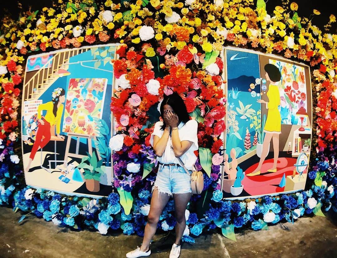 エミリー・ベット・リカーズのインスタグラム：「@lanaeoraschin v overwhelmed」