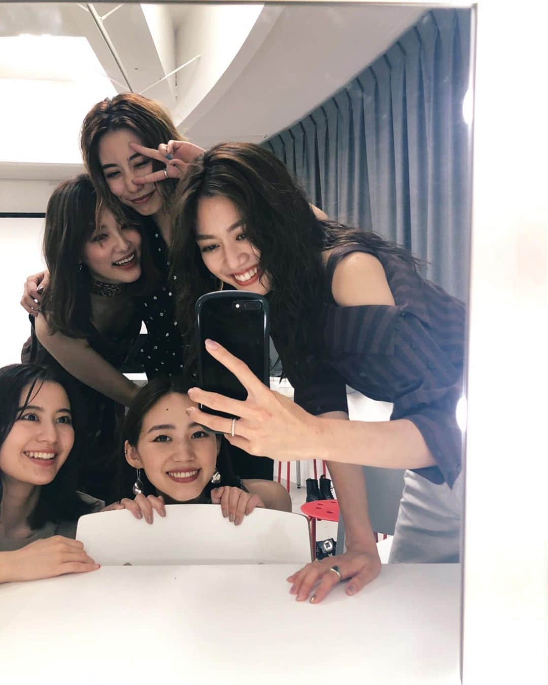 Shiho Sasakiのインスタグラム：「insta liveご覧いただきありがとうございました✨ @moussysnap にて早速アーカイブも配信されております🙏 着用していたコーデもシェルマグにUPしたのでぜひストーリーのURLをチェックしてね✈️ #MOUSSY#instalive」