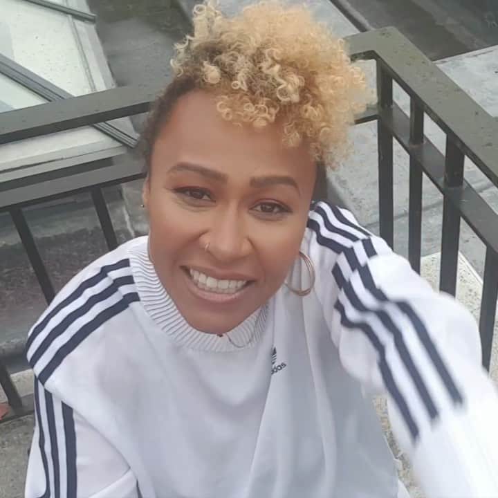 Emeli Sandéのインスタグラム：「Europe, are you ready? I'm coming to see you this autumn!  Tickets on sale this Friday at 10am local」