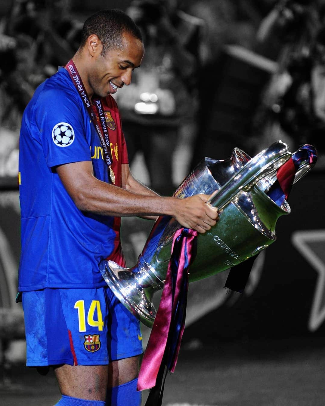 UEFAチャンピオンズリーグさんのインスタグラム写真 - (UEFAチャンピオンズリーグInstagram)「#OTD in 2007, Henry joined Barça 🤩 which modern-day player reminds you of him? 🤔⁣⁣ ⁣ 🥇2️⃣0️⃣0️⃣9️⃣⁣ ⁣⁣ #UCL」6月25日 22時58分 - championsleague