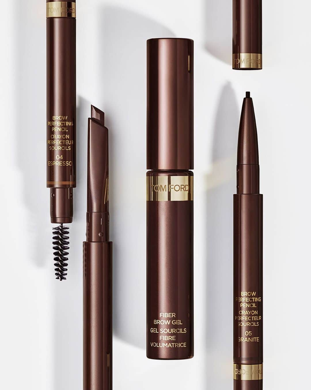 トムフォードさんのインスタグラム写真 - (トムフォードInstagram)「Micro-fine. Precise. Natural Finish. The Tom Ford Brow Perfecting Pencil with a 1.5mm point effortlessly details brows with expert exactness. Shown with the ultimate eyebrow icons – Tom Ford Brow Sculptor & Fiber Brow Gel. @tomfordbeauty #tomfordbeauty」6月25日 23時01分 - tomford