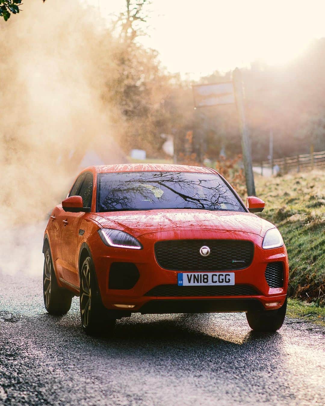 Jaguarさんのインスタグラム写真 - (JaguarInstagram)「Life is full of twists and turns. Perfect.  #JaguarJourneys #Jaguar #EPACE #AWD #Luxury #Performance #SUV #InstaDesign #InstaCar #CarsofInstagram #Scotland #UK」6月25日 23時02分 - jaguar