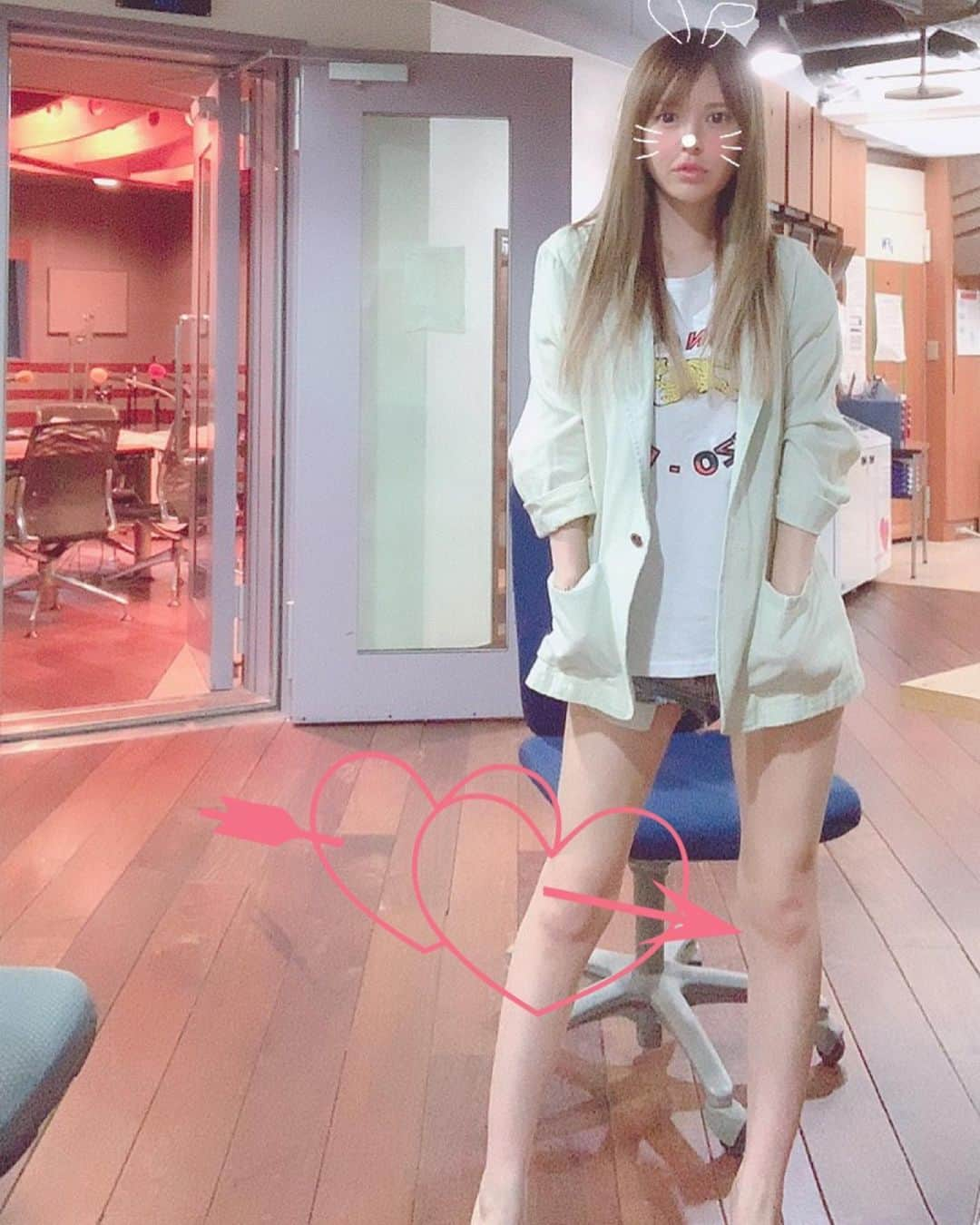 森藤恵美さんのインスタグラム写真 - (森藤恵美Instagram)「ootd #avanlily #kenzo #handm #murua #christianlouboutin #ootd」6月25日 23時09分 - emi_morifuji