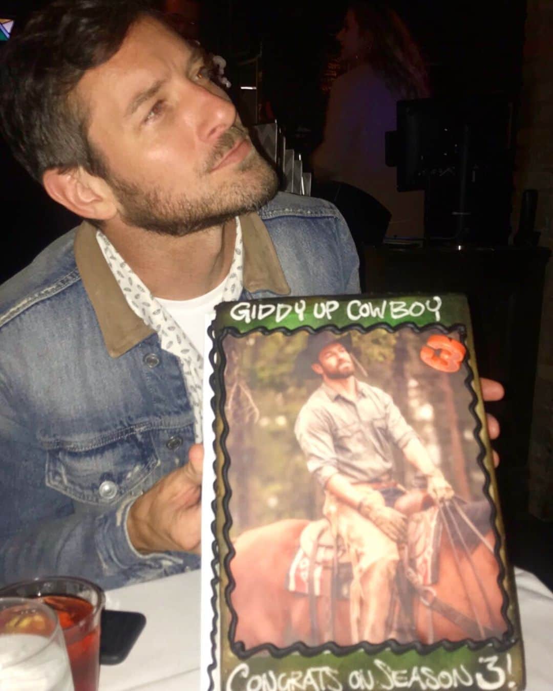 のインスタグラム：「I strive to live up to my cake.」