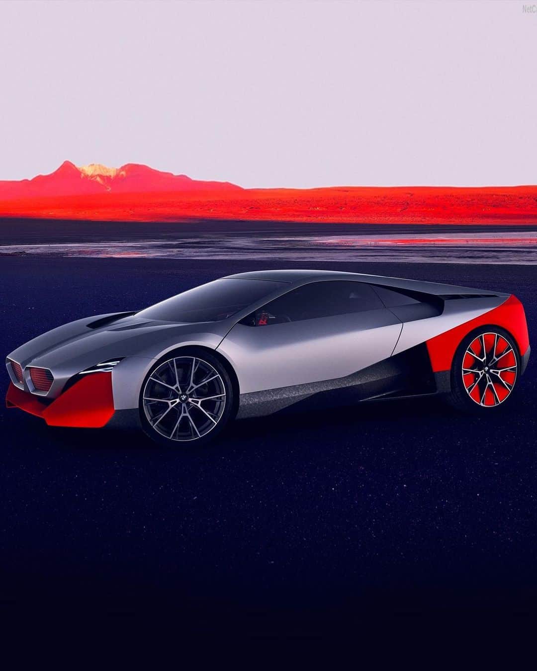 CARLiFESTYLEさんのインスタグラム写真 - (CARLiFESTYLEInstagram)「The BMW Vision ///M Next Concept. 600hp Four-Cylinder gas-electric hybrid. 0-62mph In 3.0 sec. Top Speed 186mph. What do you guys think? #carlifestyle #VisionMNext #BMW」6月25日 23時39分 - carlifestyle