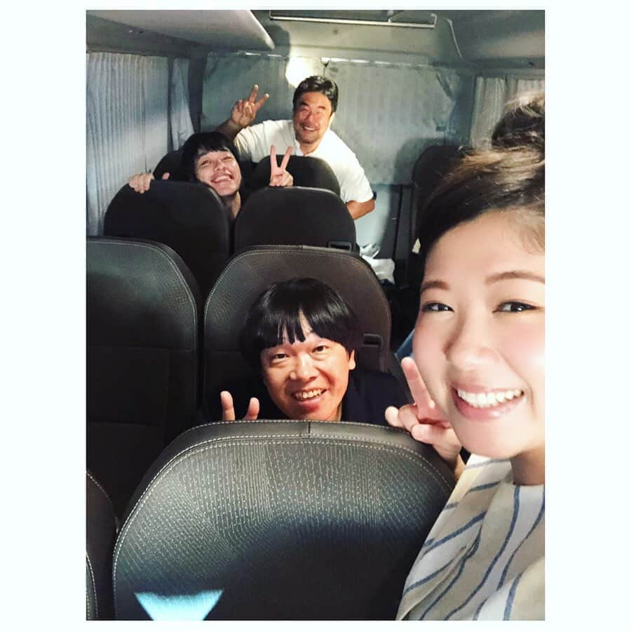 馬場園梓さんのインスタグラム写真 - (馬場園梓Instagram)「へい♪  今日は、同期の川島くんと一緒やったからはしゃいだよ！  関西テレビ 「雨上がりのフォトぶら♪」のロケで、和歌山と岸和田市を満喫してきました☺︎ ゲストで来てくださった佐々木 健介さんに、 嬉しくて、 お写真をお願いしてしまいました♪  ありがとうございます！  フォトぶら♪は、 毎週土曜日、 午後6時半から放送！  なにとぞ、 よろしくお願い申し上げます。  そして、 こちらのステキなお衣装は、  ワンピース→@vingtrois_official  イヤリング→スタイリストさん私物  になります。  ですので  ルン♪  #yeah #関西テレビ #雨上がりのフォトぶら #和歌山 #岸和田市 #グルメ #スイーツ #特産品 #喫茶店 #街ブラ #ワンピース #イヤリング #後ろ髪を引かれる #球体 #ルン」6月26日 0時13分 - babazonoazusa