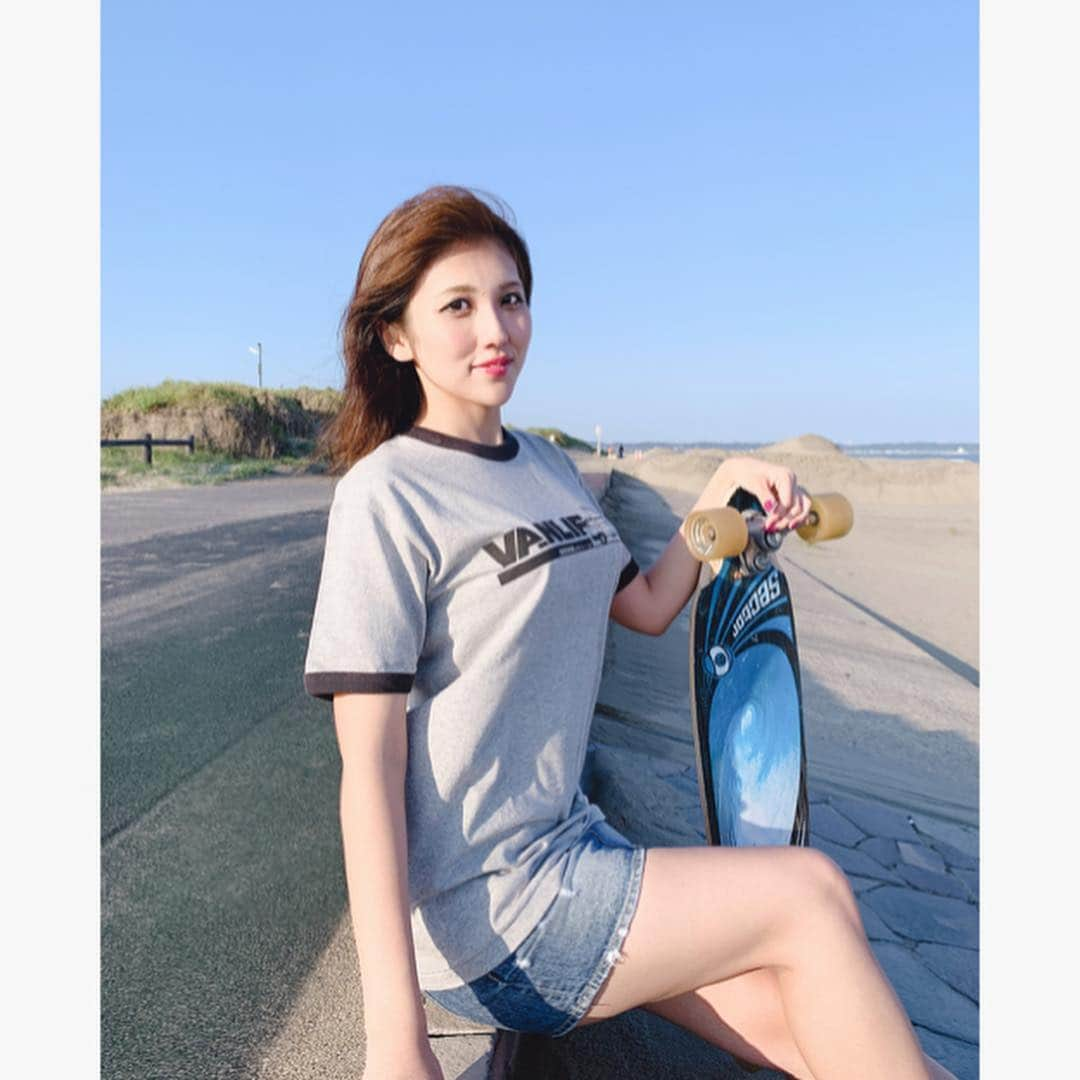 神谷麻美さんのインスタグラム写真 - (神谷麻美Instagram)「#スケボー 🏄‍♀️💖 練習します(๑•̀ㅂ•́)و✧💓」6月26日 0時19分 - asamice428