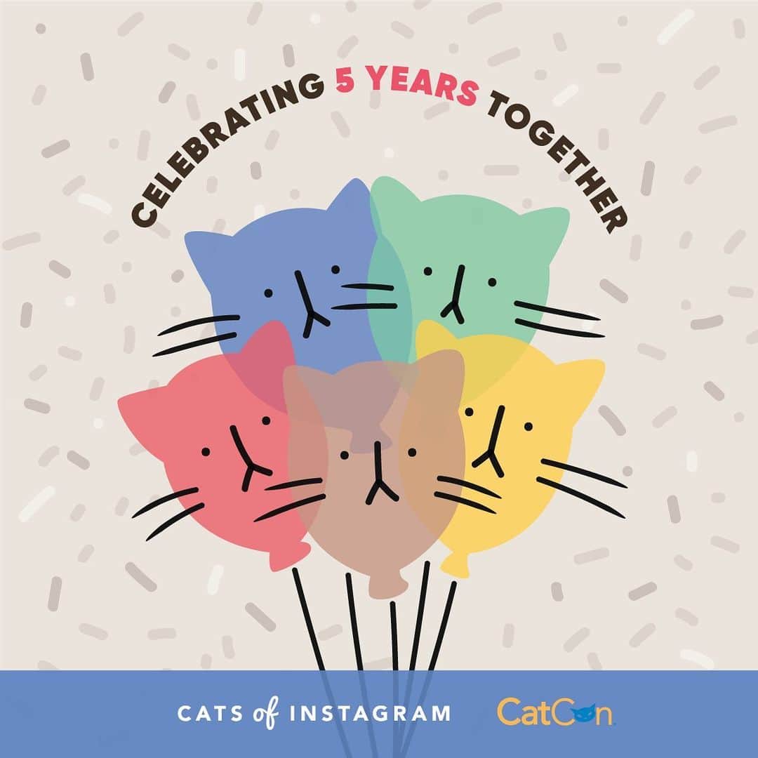 Cats of Instagramさんのインスタグラム写真 - (Cats of InstagramInstagram)「To celebrate CatCon’s 5th year (and our 5th year being there), we’ve made special buttons for the COI community! We’ll be giving them out (for free) at our booth at these times:⁣⁣ ⁣⁣ 𝐒𝐚𝐭𝐮𝐫𝐝𝐚𝐲: 𝟑:𝟑𝟎𝐩𝐦 / 𝐒𝐮𝐧𝐝𝐚𝐲: 𝟐:𝟏𝟓𝐩𝐦 ⁣⁣ ⁣⁣ Our goal is to have everyone online, meet each other in person! Additionally, we’ll take a ‘family photo’ together to mark the occasion at our booth. Think of it as a mini-meet up. We’ve made a ton of buttons, but of course, it’s first come first serve, limited quantities. SEE YOU ALL THIS WEEKEND! 😻❤️ -Eli + Kady #catsofinstagram」6月26日 10時07分 - cats_of_instagram